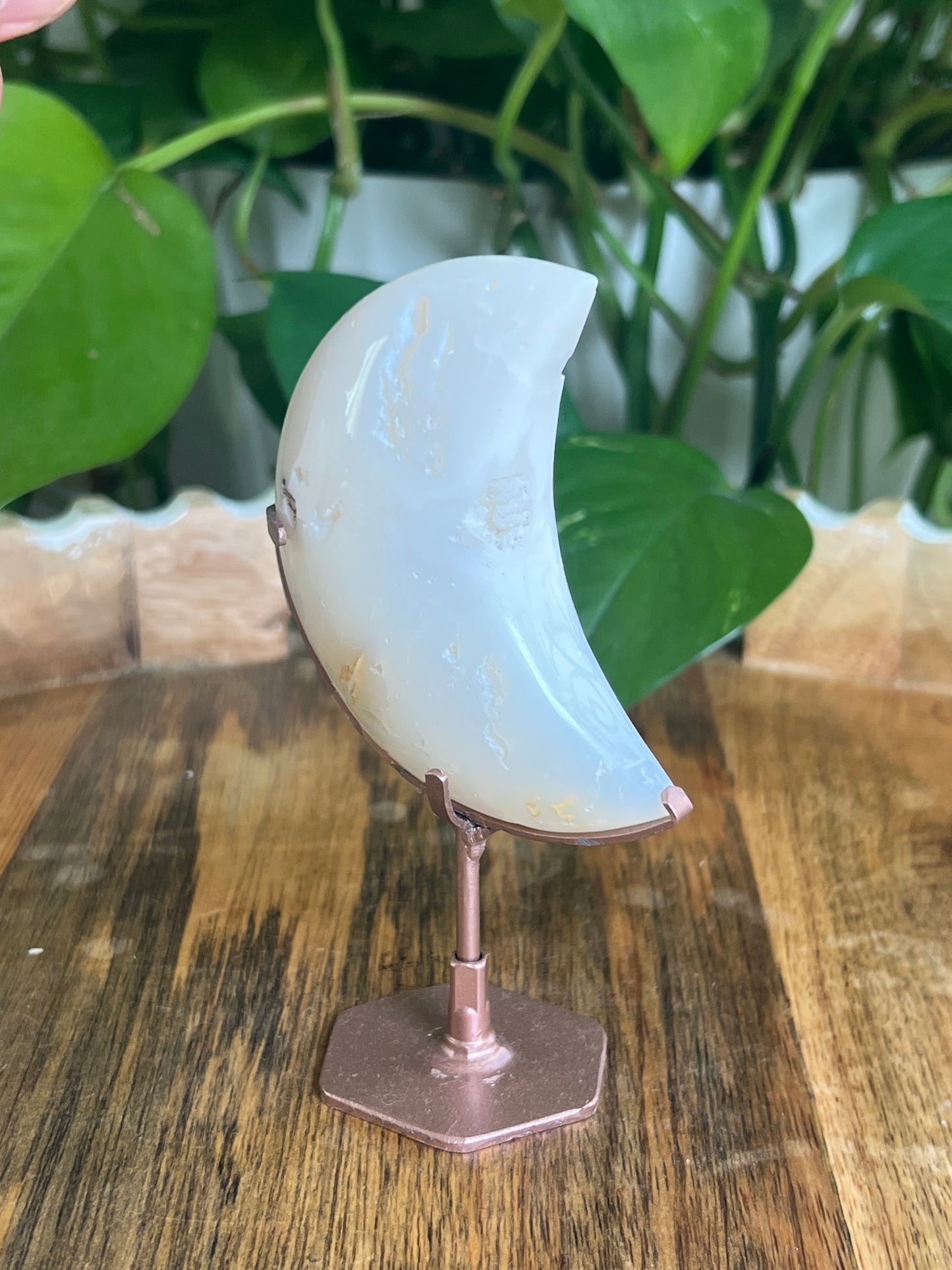 White Plume Agate Moon: RH