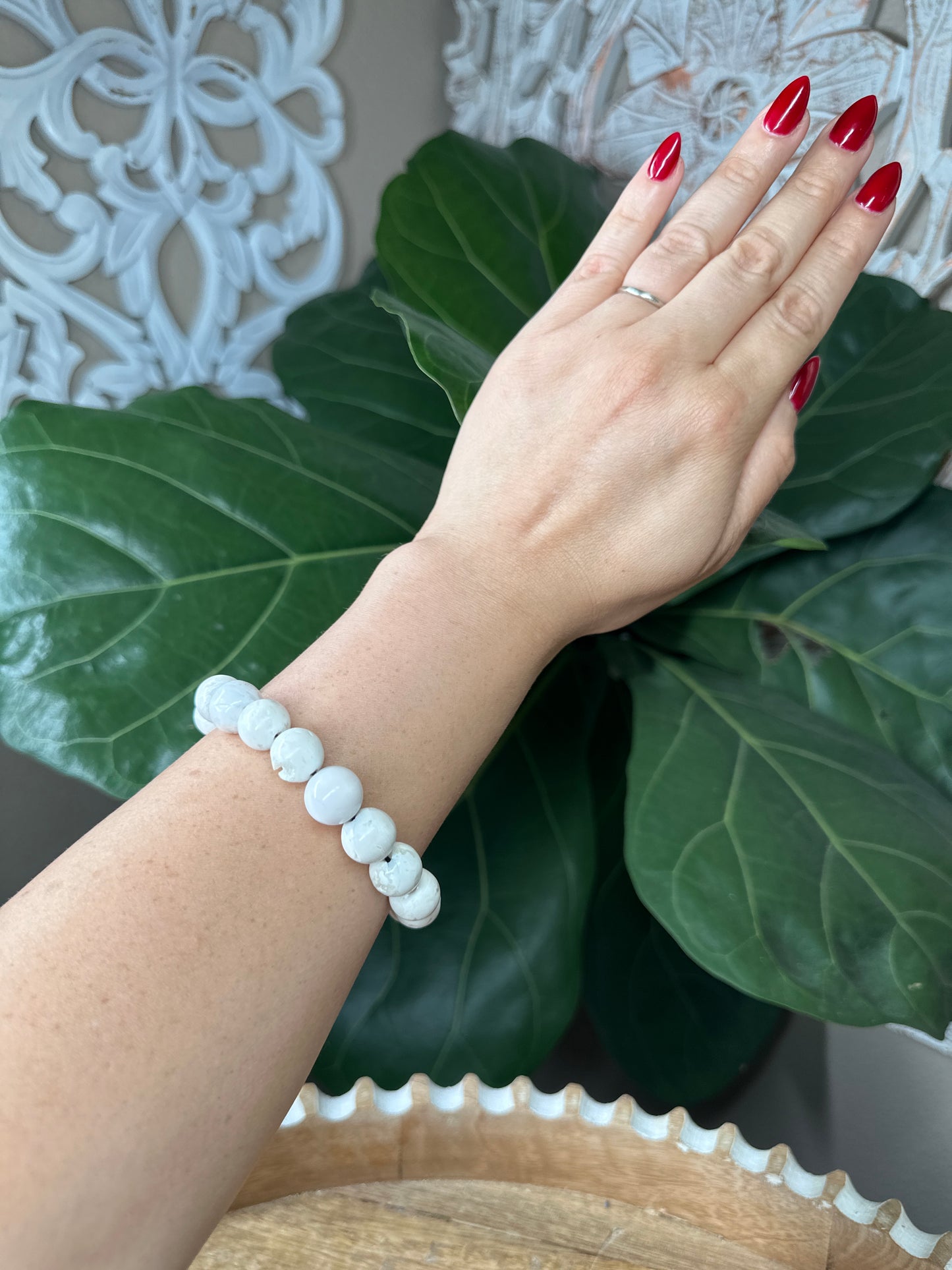 White Snow Agate Beaded Bracelet (13mm)