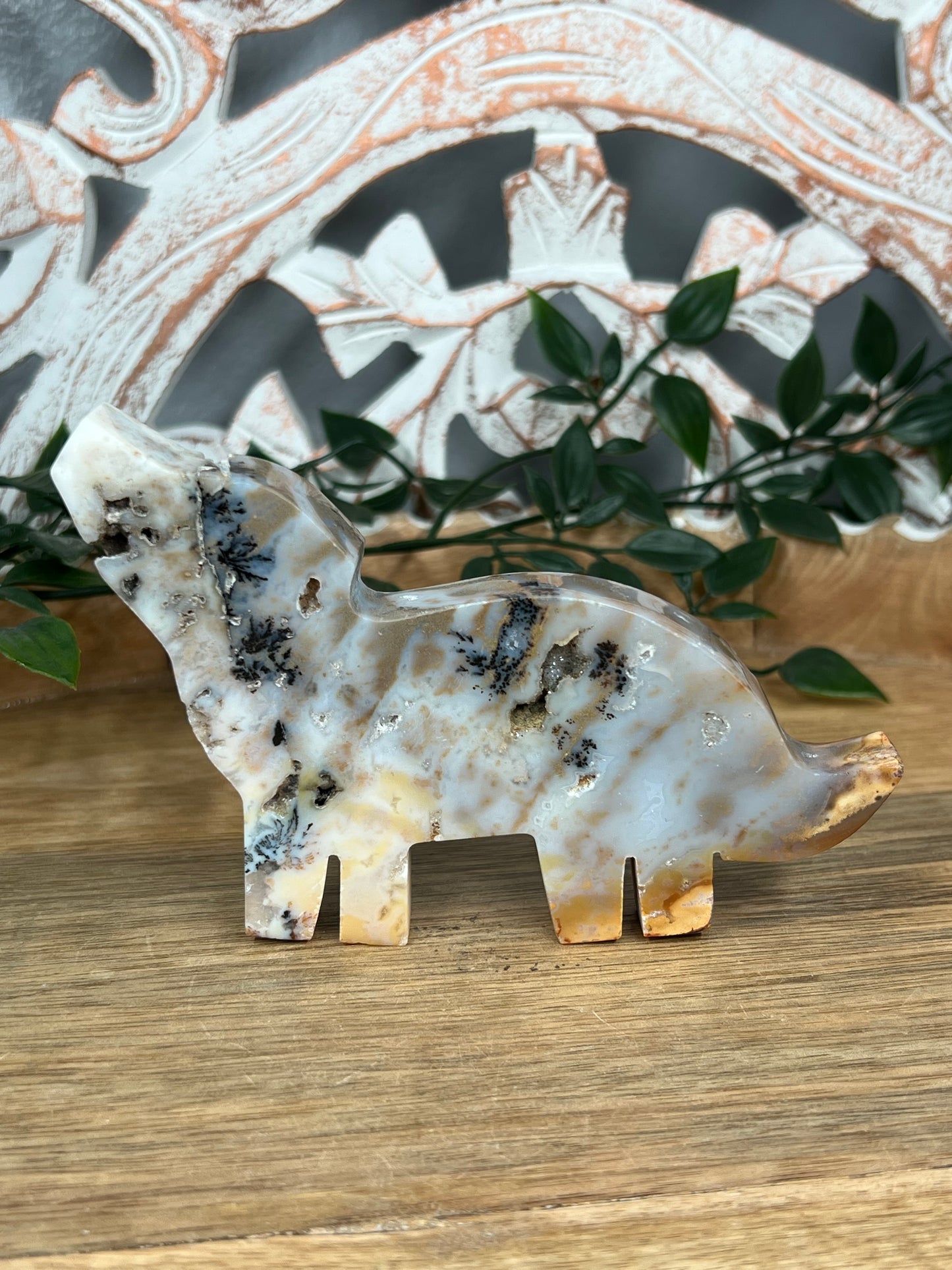 Dendritic Tiger Agate Dog