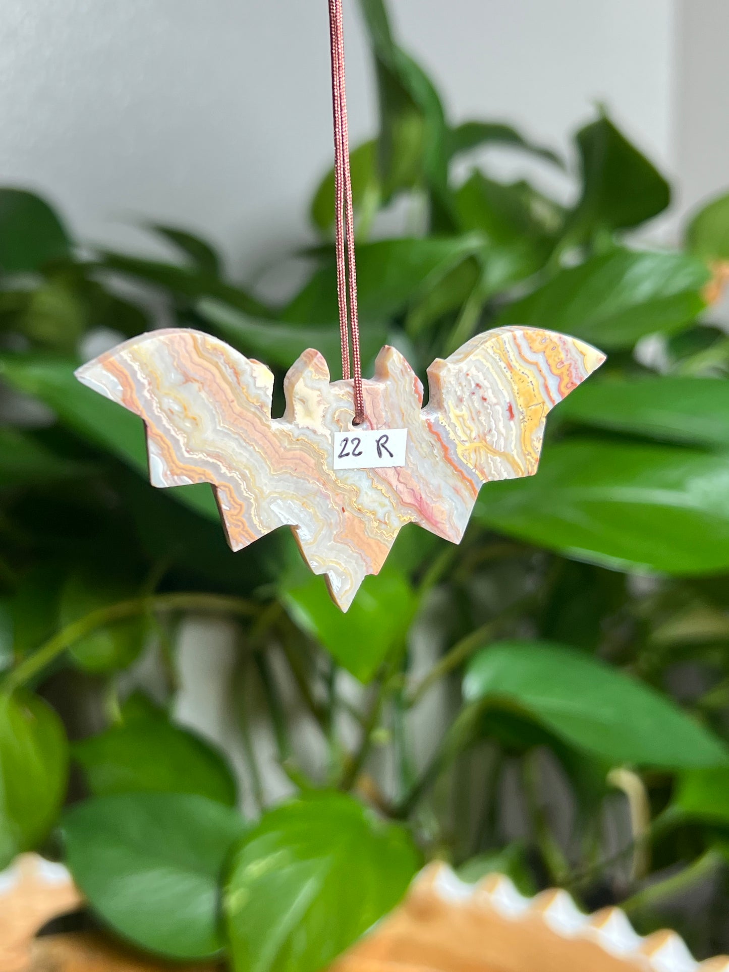 Crazy Lace Agate Ornament Bat: R