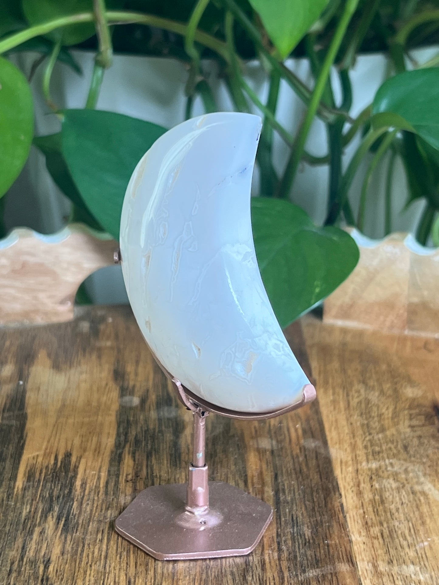 White Plume Agate Moon: RQ