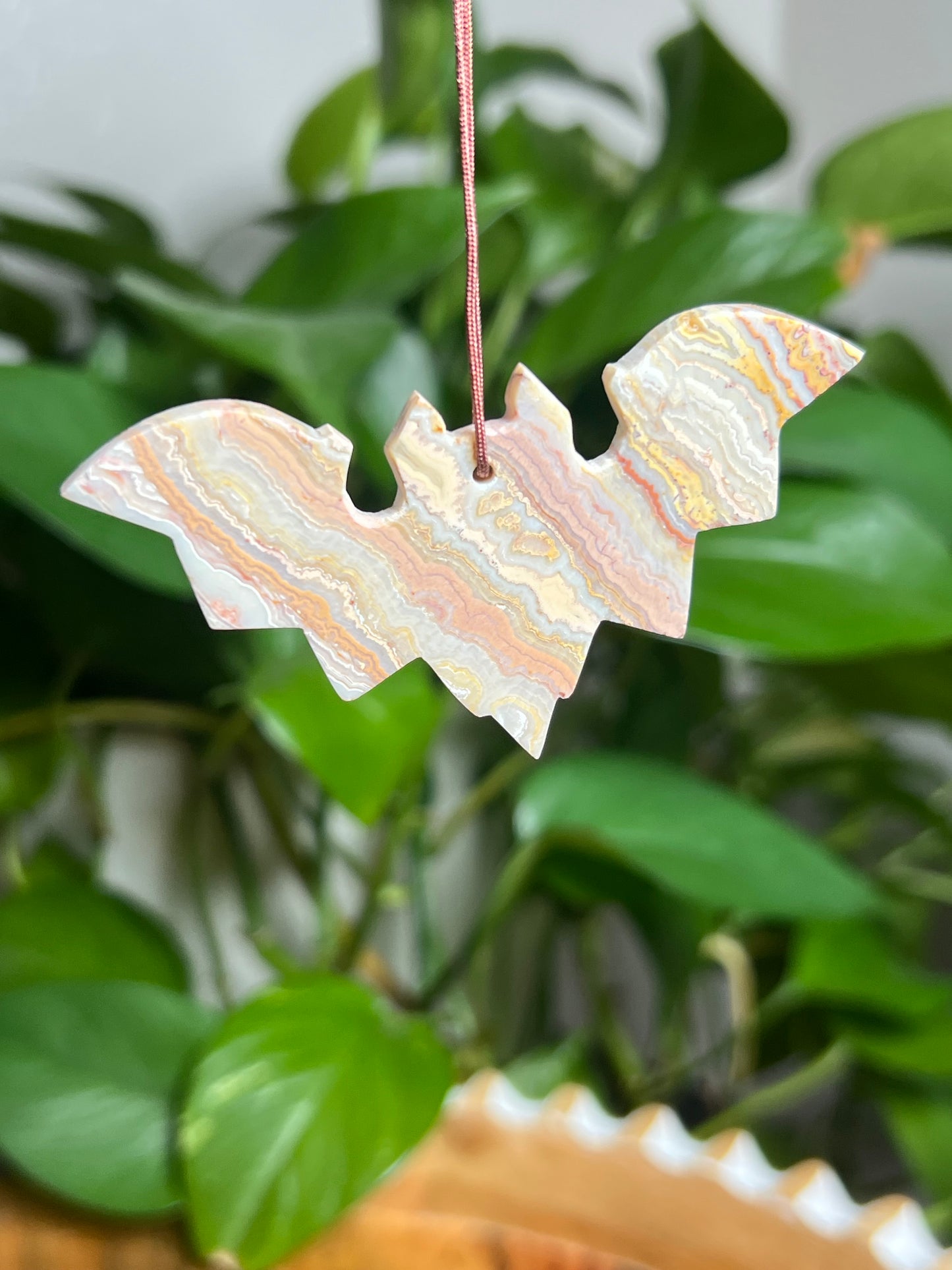Crazy Lace Agate Ornament Bat: X