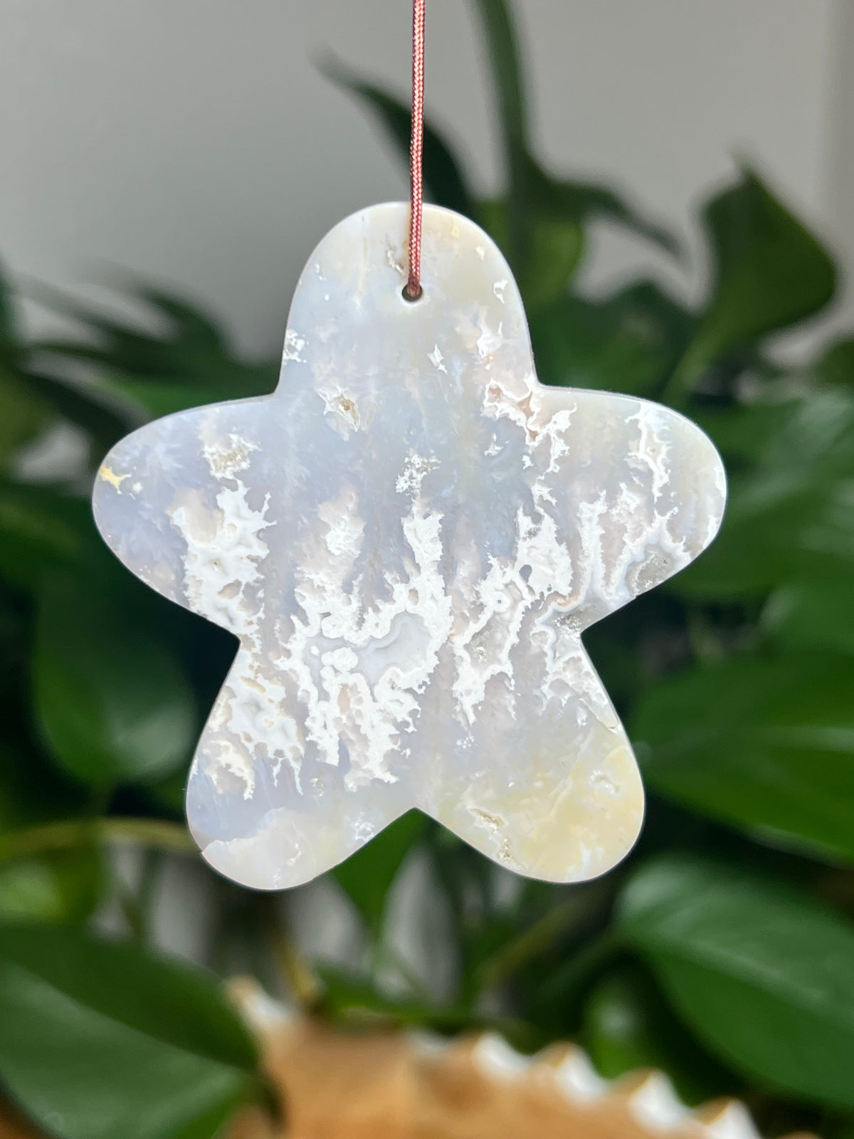 Winter Plume Agate Ornament Gingerbread: WC