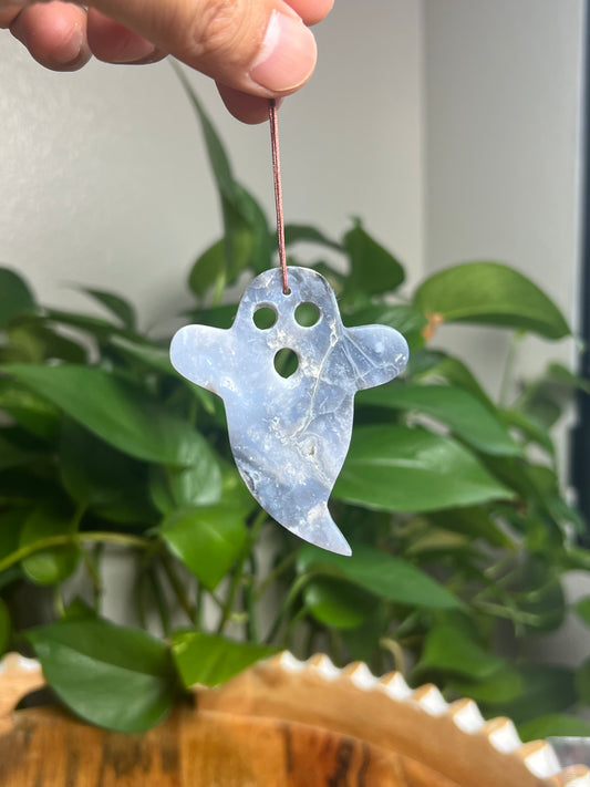 Blue Plume Agate Ornament Ghost: CB