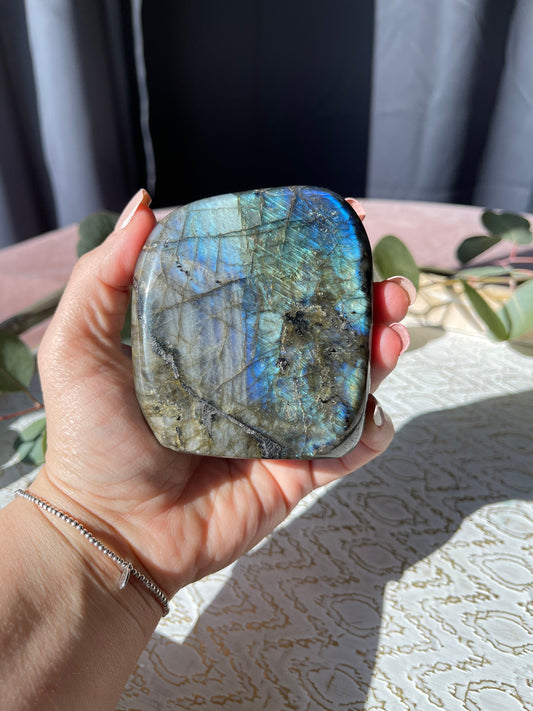 FLASHY Flashy Free Form Labradorite Weighs over 1lb